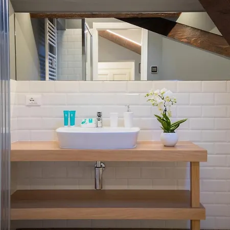 Aqualago * 韦尔巴尼亚